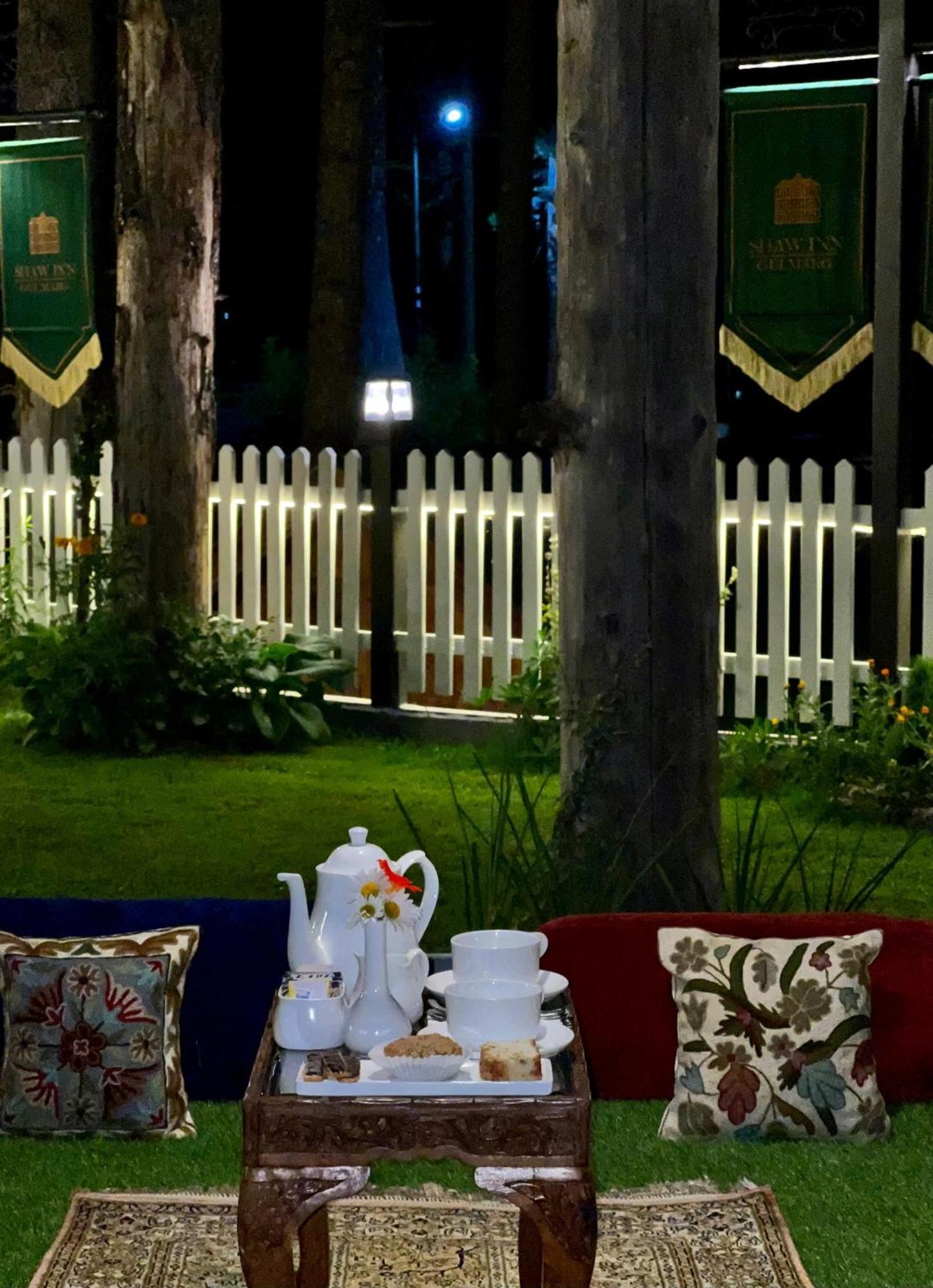 Shaw Inn By Stay Pattern غولمارغ المظهر الخارجي الصورة