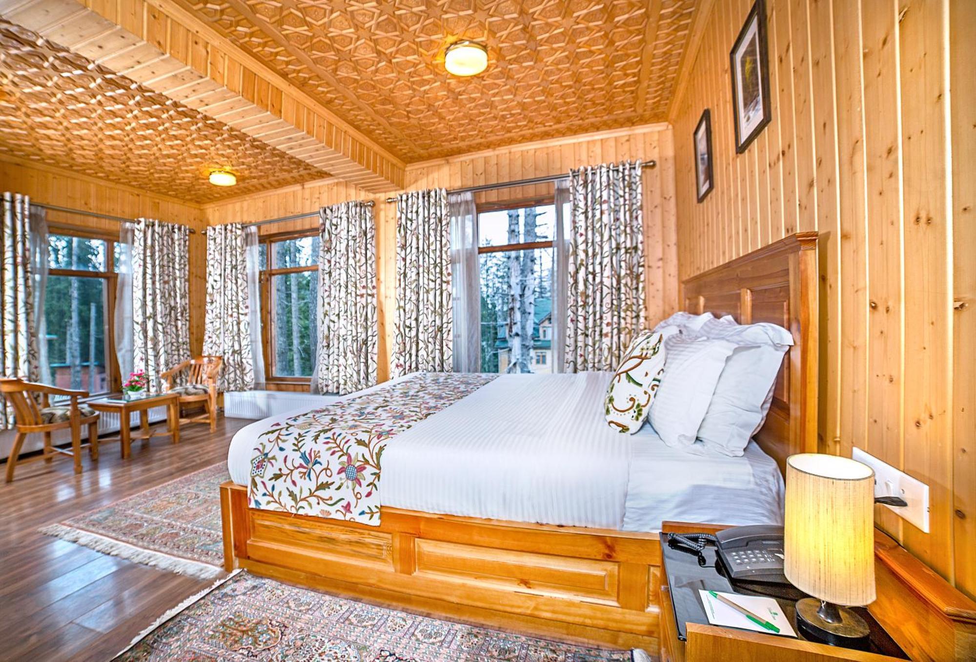 Shaw Inn By Stay Pattern غولمارغ المظهر الخارجي الصورة