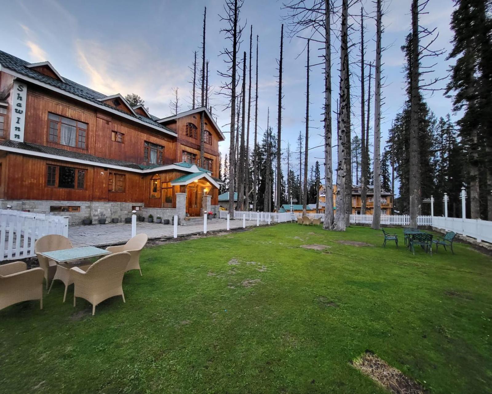 Shaw Inn By Stay Pattern غولمارغ المظهر الخارجي الصورة