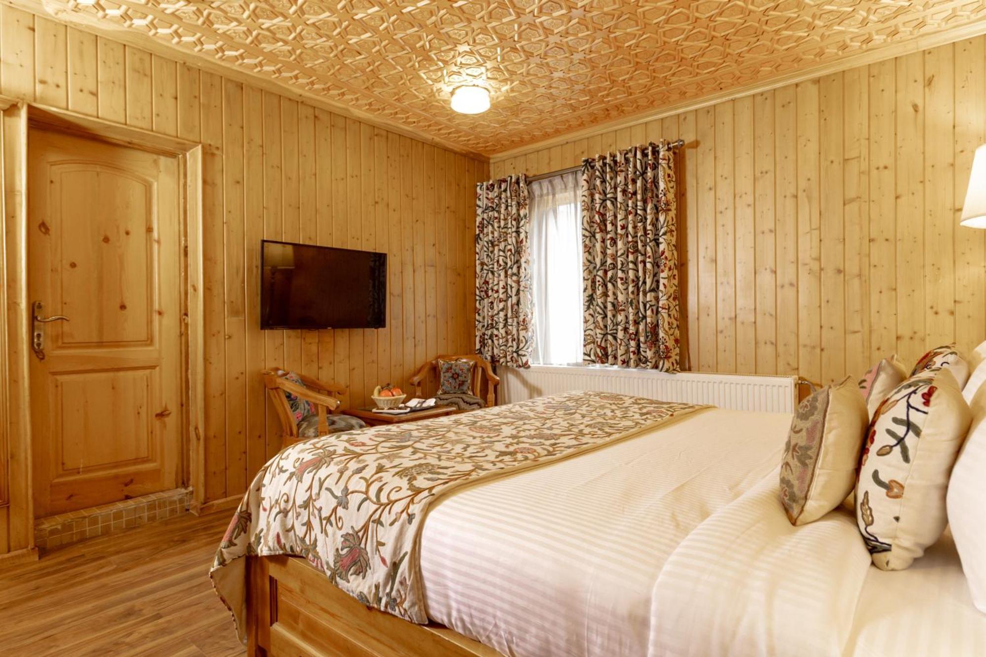 Shaw Inn By Stay Pattern غولمارغ المظهر الخارجي الصورة